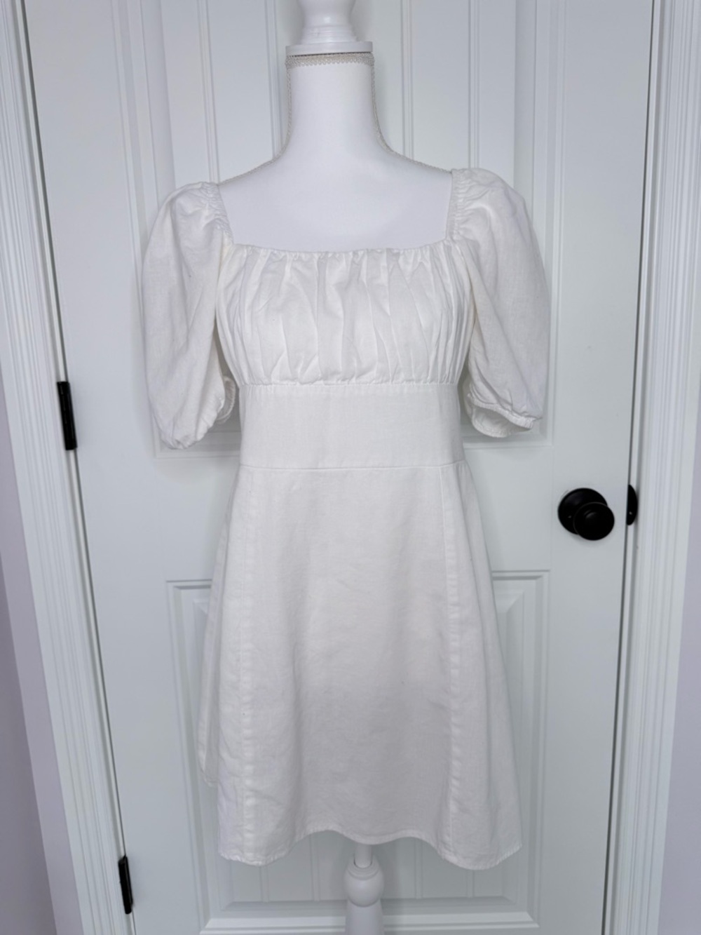 Divided White Puff Sleeve Mini Dress